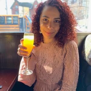 Meet your Posher, Stephanie